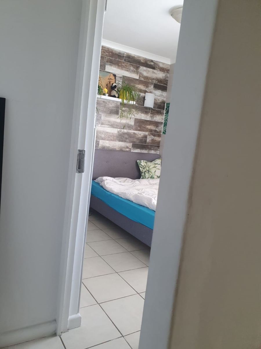 2 Bedroom Property for Sale in Maitland Western Cape